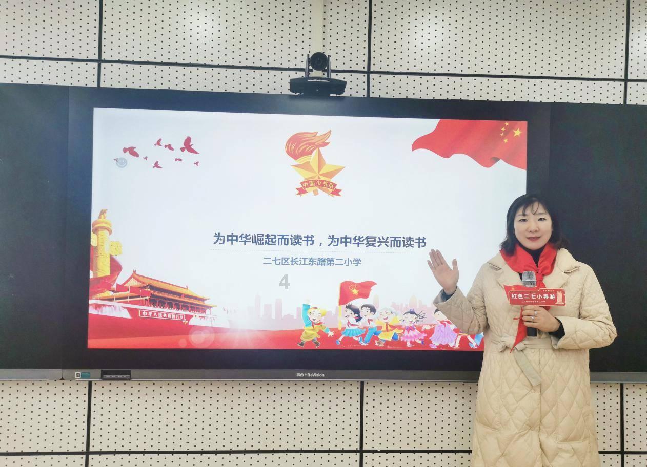 救援有趣的狮子